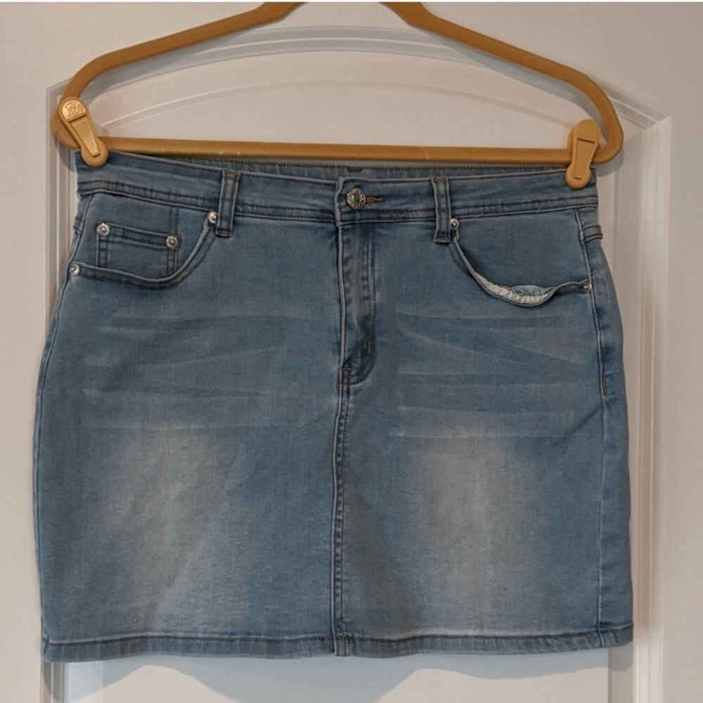 Stretchy Fashion Nova Denim Mini Skirt